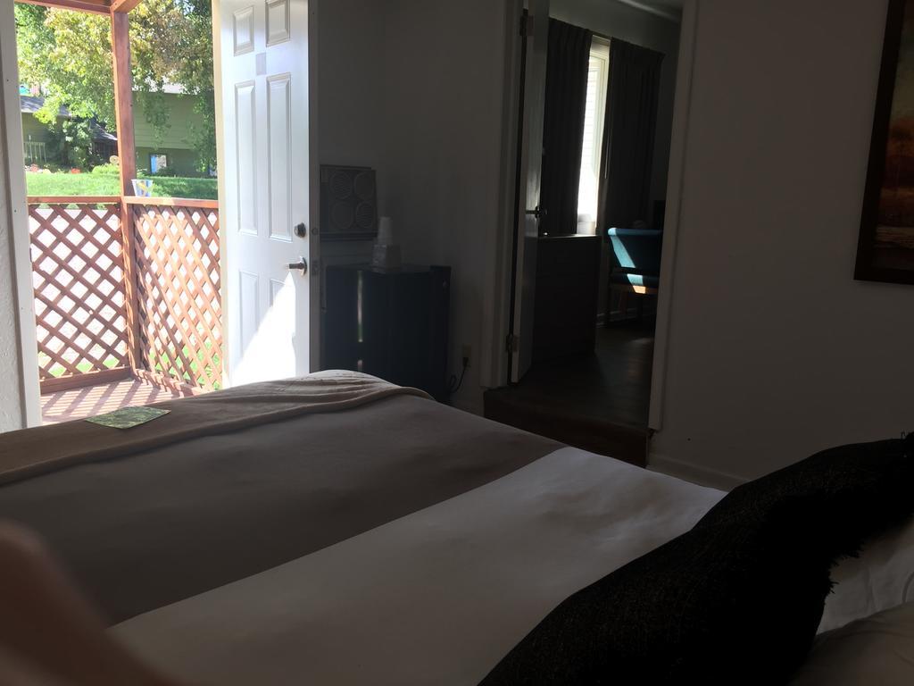 The Brookside Motel / Mt. Rushmore Кистон Экстерьер фото