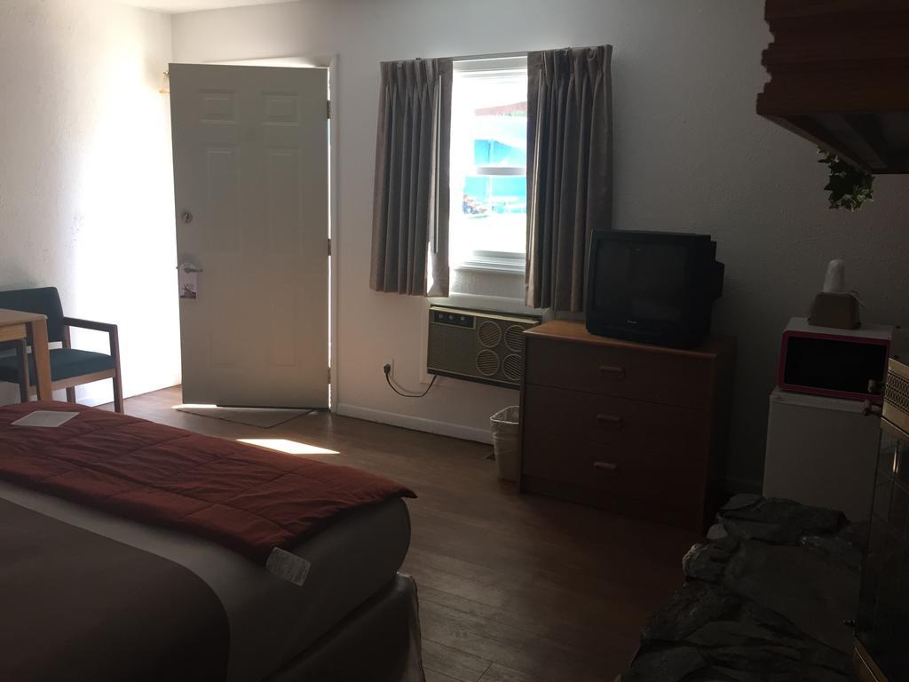 The Brookside Motel / Mt. Rushmore Кистон Экстерьер фото
