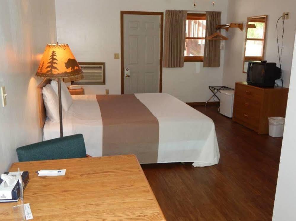 The Brookside Motel / Mt. Rushmore Кистон Экстерьер фото
