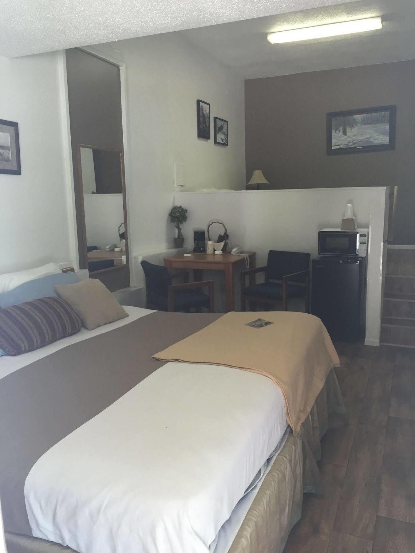 The Brookside Motel / Mt. Rushmore Кистон Экстерьер фото